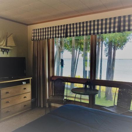 Square Rigger Harbor Motel 베일리스 하버 외부 사진