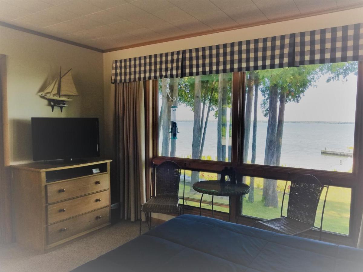 Square Rigger Harbor Motel 베일리스 하버 외부 사진