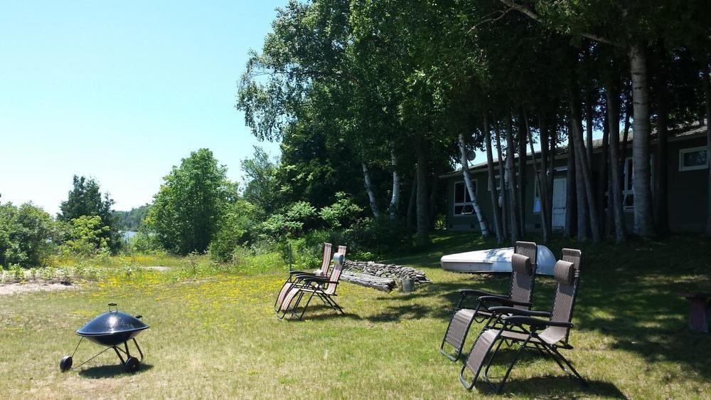 Square Rigger Harbor Motel 베일리스 하버 외부 사진